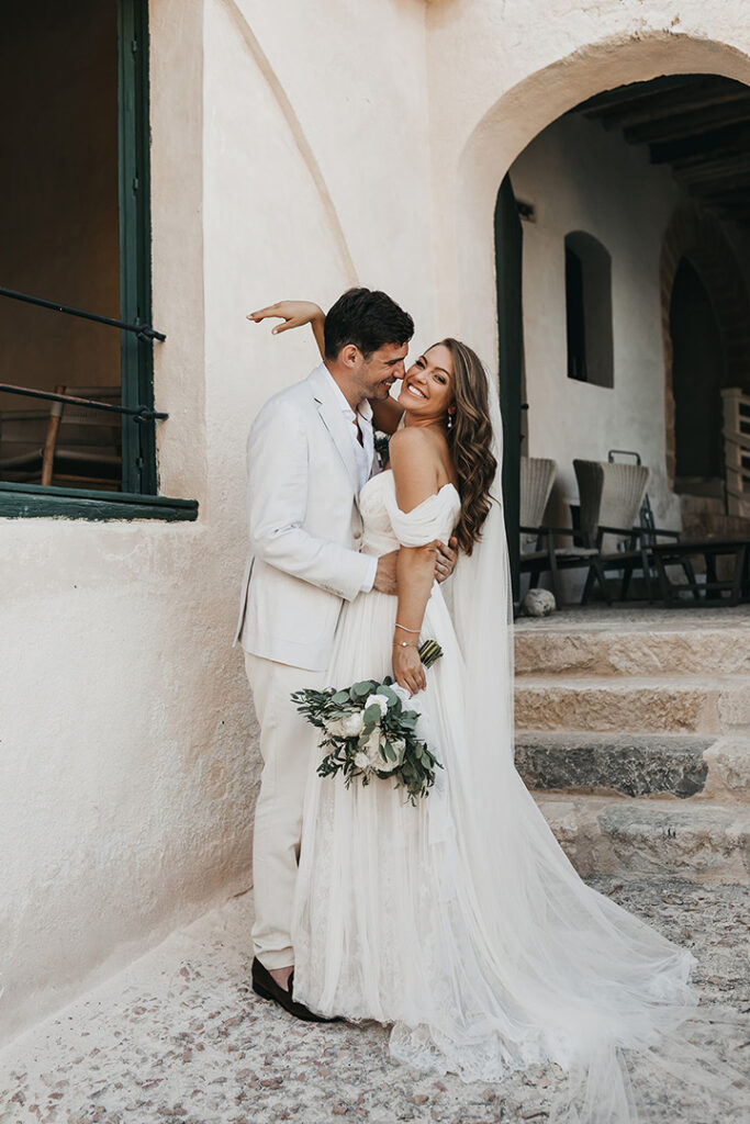 outdoor destination wedding ceremony in Sicily countryside